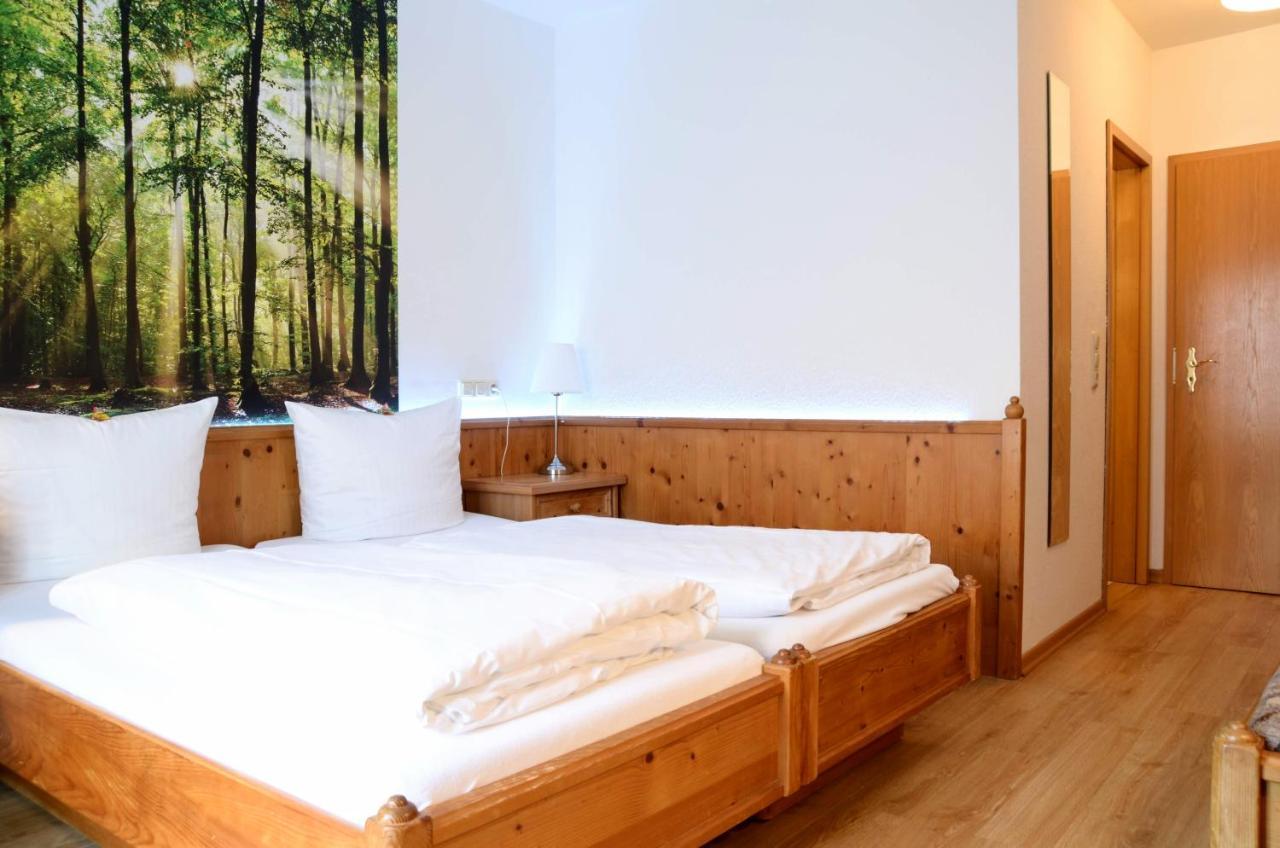 Waldhotel Twiehaus Garni Любек Экстерьер фото