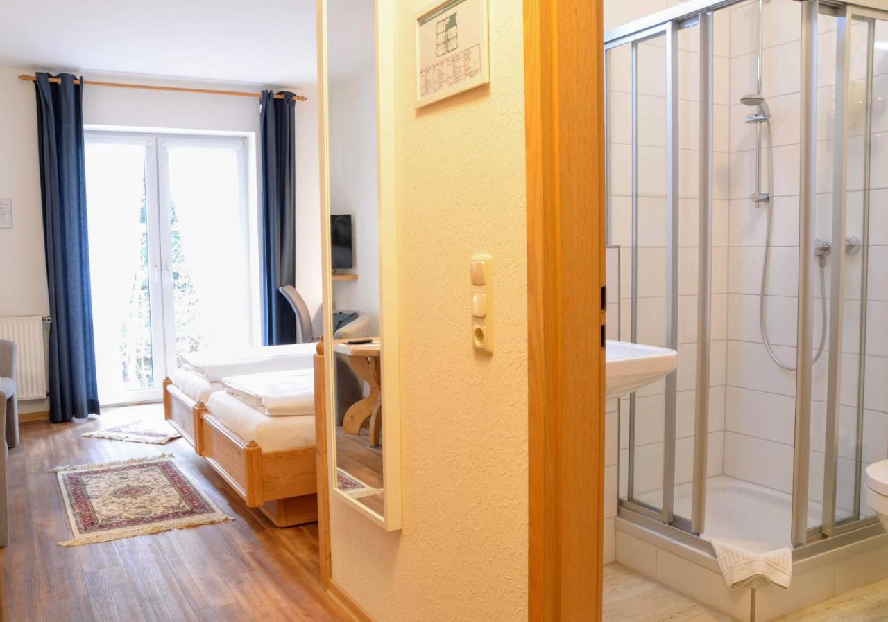 Waldhotel Twiehaus Garni Любек Экстерьер фото